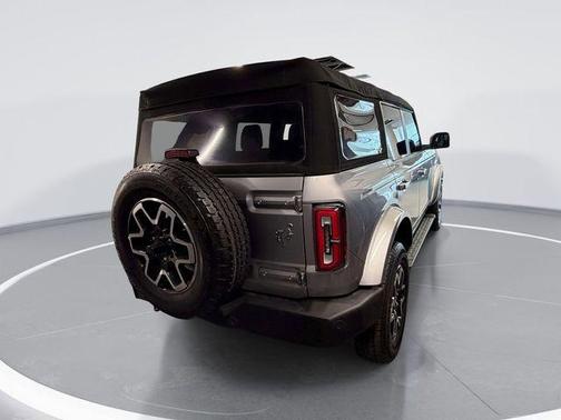 Silver Metallic 2024 Ford Bronco Outer Banks