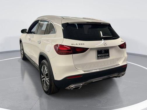 Polar White 2026 Mercedes-Benz GLA 250 Base 4MATIC