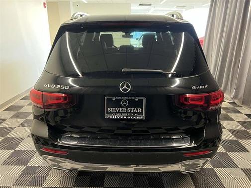 2022 Mercedes-Benz GLB 250 Base 4MATIC