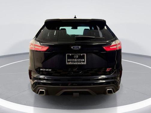 Black 2020 Ford Edge ST