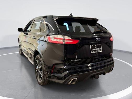 Black 2020 Ford Edge ST