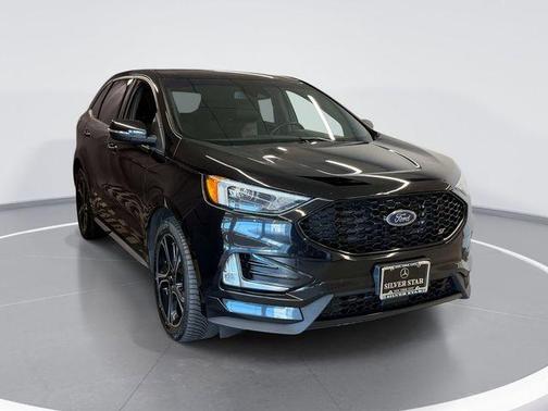 Black 2020 Ford Edge ST