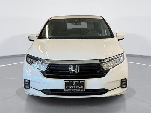 White 2021 Honda Odyssey EX