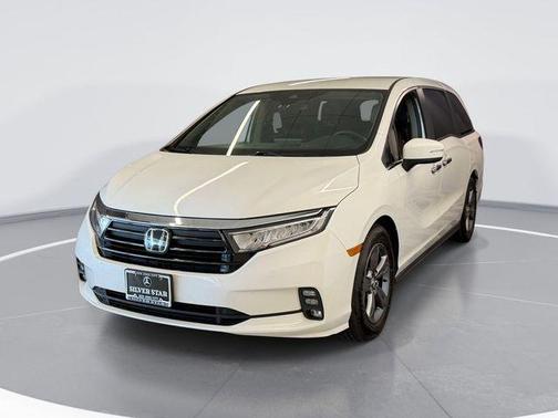 White 2021 Honda Odyssey EX