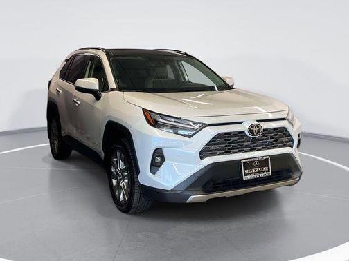 Pearl 2025 Toyota RAV4 Limited