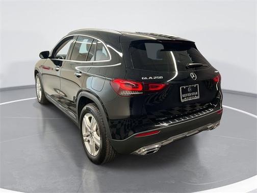 2022 Mercedes-Benz GLA 250 Base 4MATIC