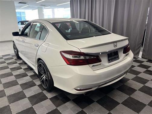 2017 Honda Accord Sport SE