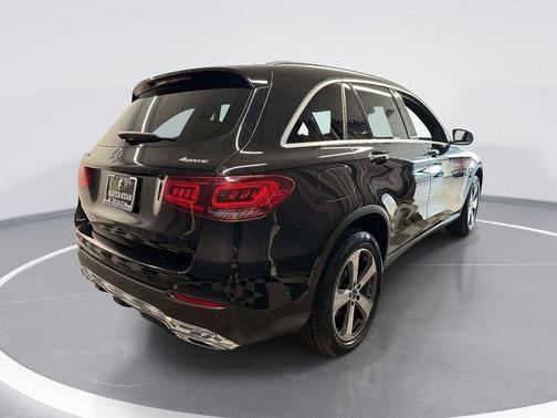 Black 2022 Mercedes-Benz GLC 300 Base 4MATIC