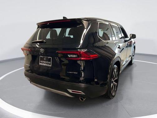 Midnight Black Metallic 2025 Toyota Grand Highlander Hybrid MAX Limited