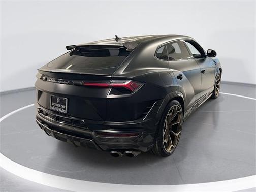2023 Lamborghini Urus Performante