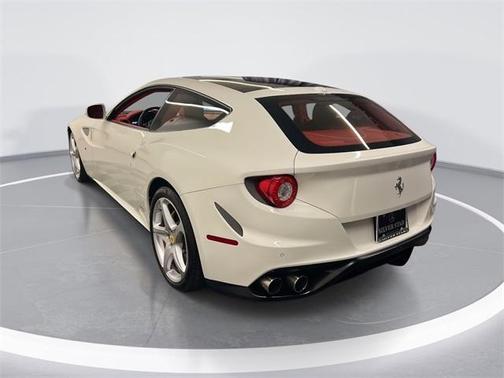 2016 Ferrari FF Base