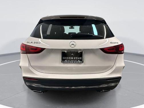 2022 Mercedes-Benz GLA 250 Base 4MATIC