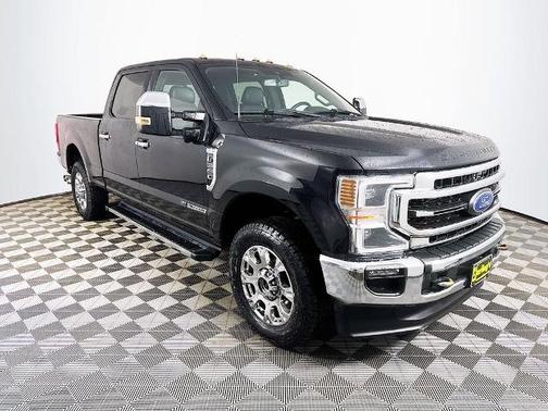 2022 Ford F-350 LARIAT SUPER DUTY