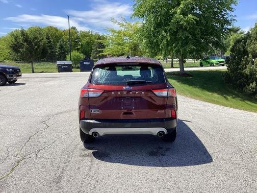 BRONZE FIRE 2021 Ford Escape S