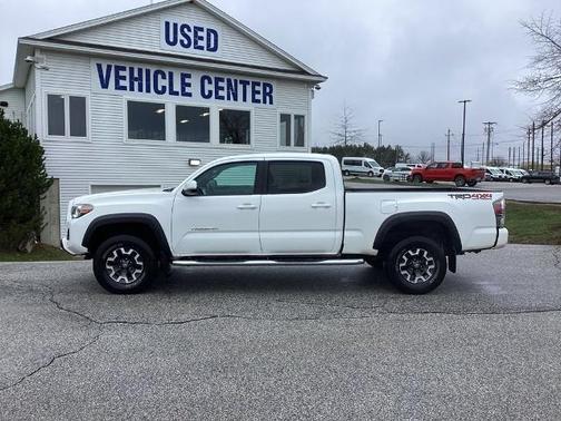 White 2020 Toyota Tacoma SR5