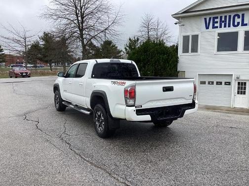 White 2020 Toyota Tacoma SR5