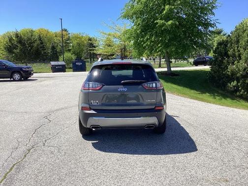 Sting Gray Clearcoat 2021 Jeep Cherokee LIMITED