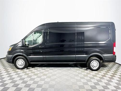 2025 Ford Transit-150 148 WB MEDIUM ROOF CARGO