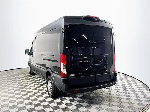 2025 Ford Transit-150 148 WB MEDIUM ROOF CARGO