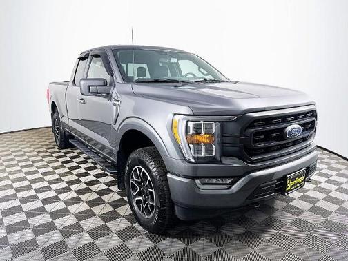CARBONIZED GRAY METALLIC 2021 Ford F-150 XLT
