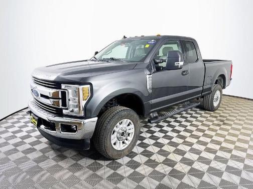 MAGNETIC 2019 Ford F-250 XLT