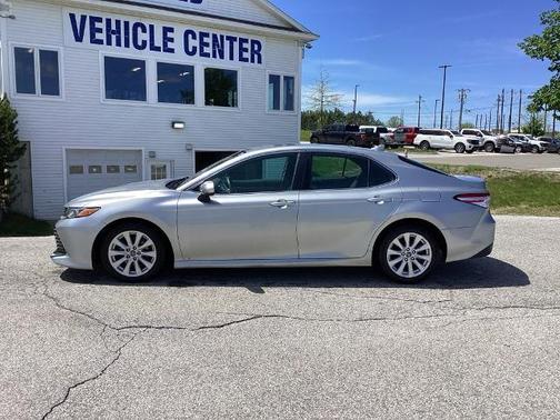 Celestial Silver Metallic 2019 Toyota Camry LE