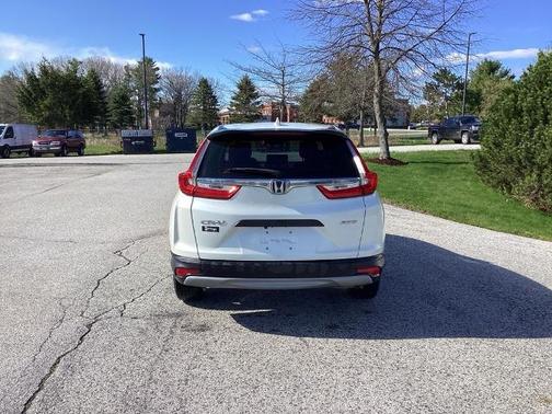 White 2018 Honda CR-V LX
