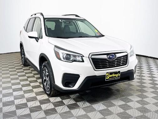 Crystal White Pearl 2019 Subaru Forester PREMIUM