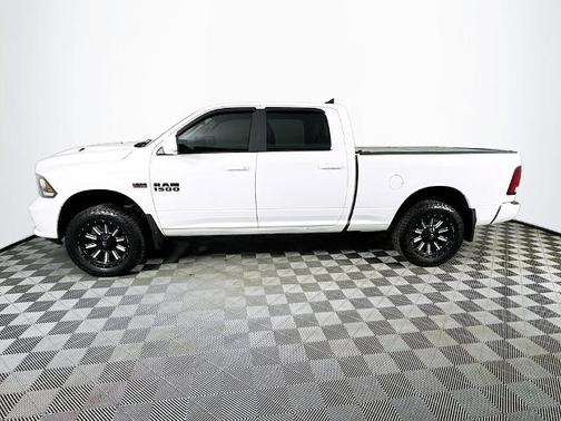 Bright White Clearcoat 2017 RAM 1500 SPORT
