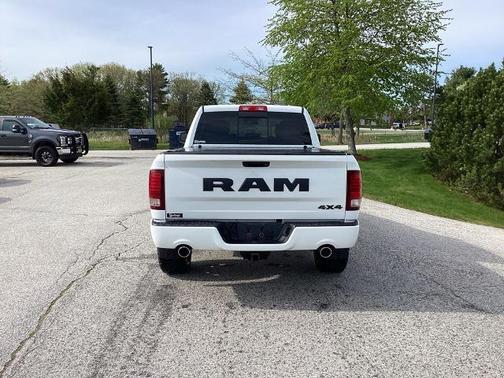 Bright White Clearcoat 2017 RAM 1500 SPORT