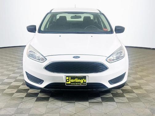 OXFORD WHITE 2018 Ford Focus S