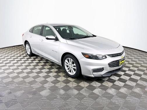 Silver Ice Metallic 2018 Chevrolet Malibu LT W/1LT
