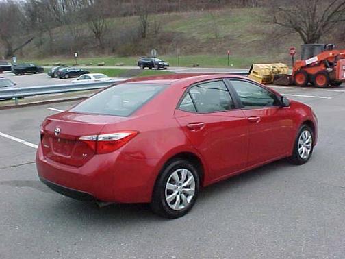 Burgundy 2015 Toyota Corolla LE
