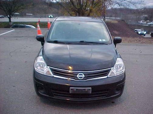 2010 Nissan Versa 1.8 S