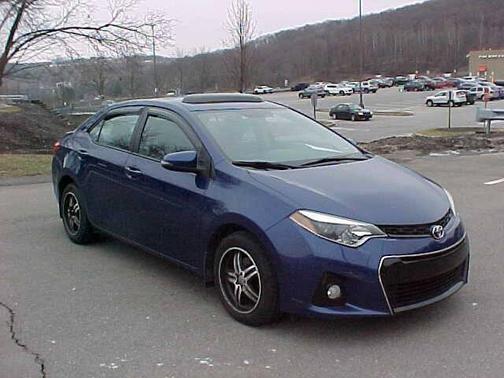 2015 Toyota Corolla S Plus