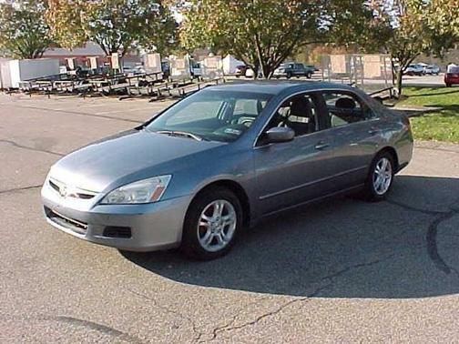 Photo 4 of 19 of 2007 Honda Accord SE
