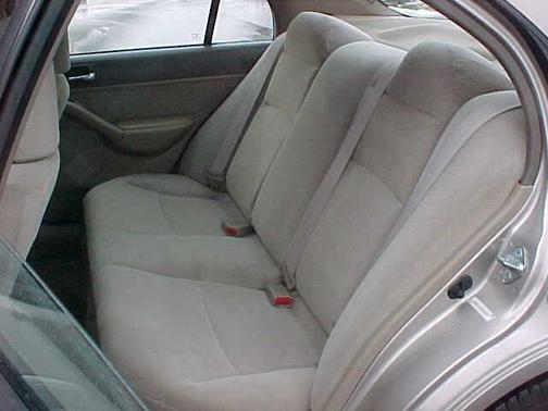 Photo 3 of 10 of 2002 Honda Civic LX