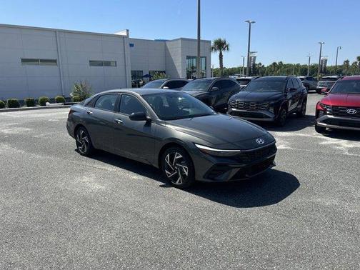 2025 Hyundai ELANTRA HEV SEL