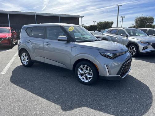 2023 Kia Soul LX