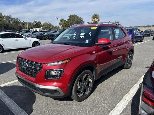 2023 Hyundai VENUE SEL