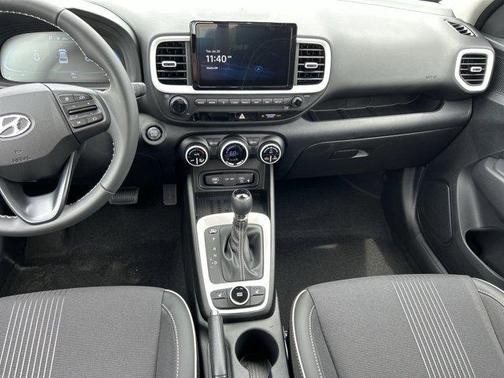 2025 Hyundai VENUE Limited
