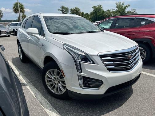 Crystal White Tri-Coat 2019 Cadillac XT5 Base