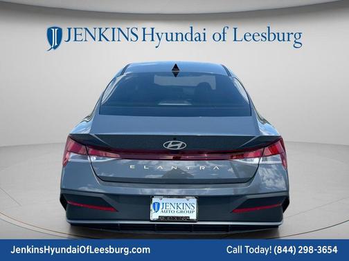 Gray 2026 Hyundai ELANTRA SE