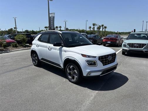 2025 Hyundai VENUE Limited