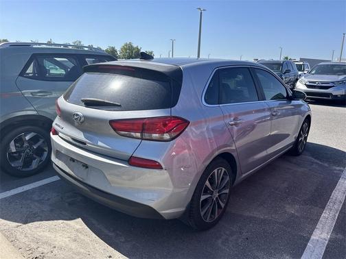 2020 Hyundai Elantra GT Base