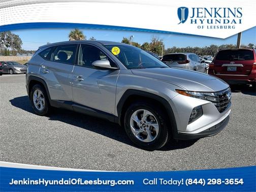 2023 Hyundai TUCSON SE