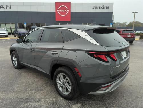 2025 Hyundai TUCSON SE