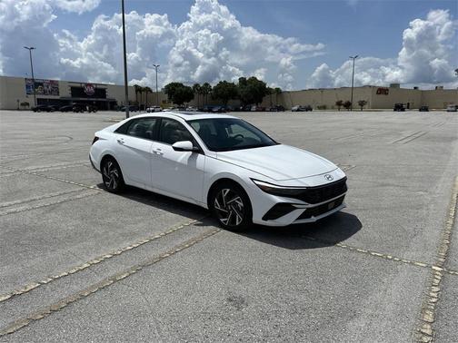 2025 Hyundai ELANTRA HEV Limited