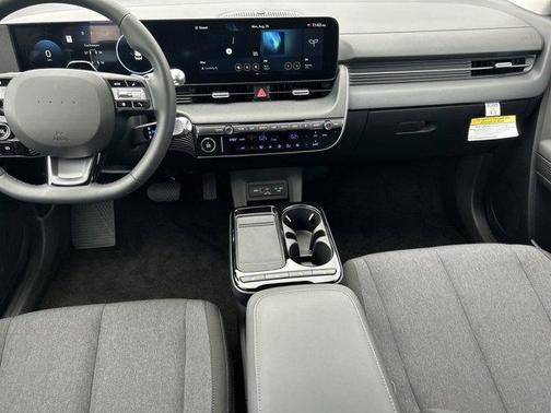 2025 Hyundai IONIQ 5 SE