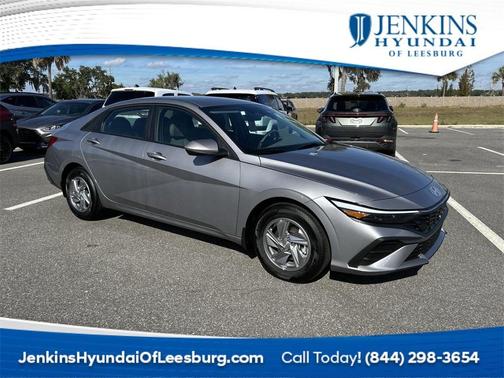 2026 Hyundai ELANTRA SE